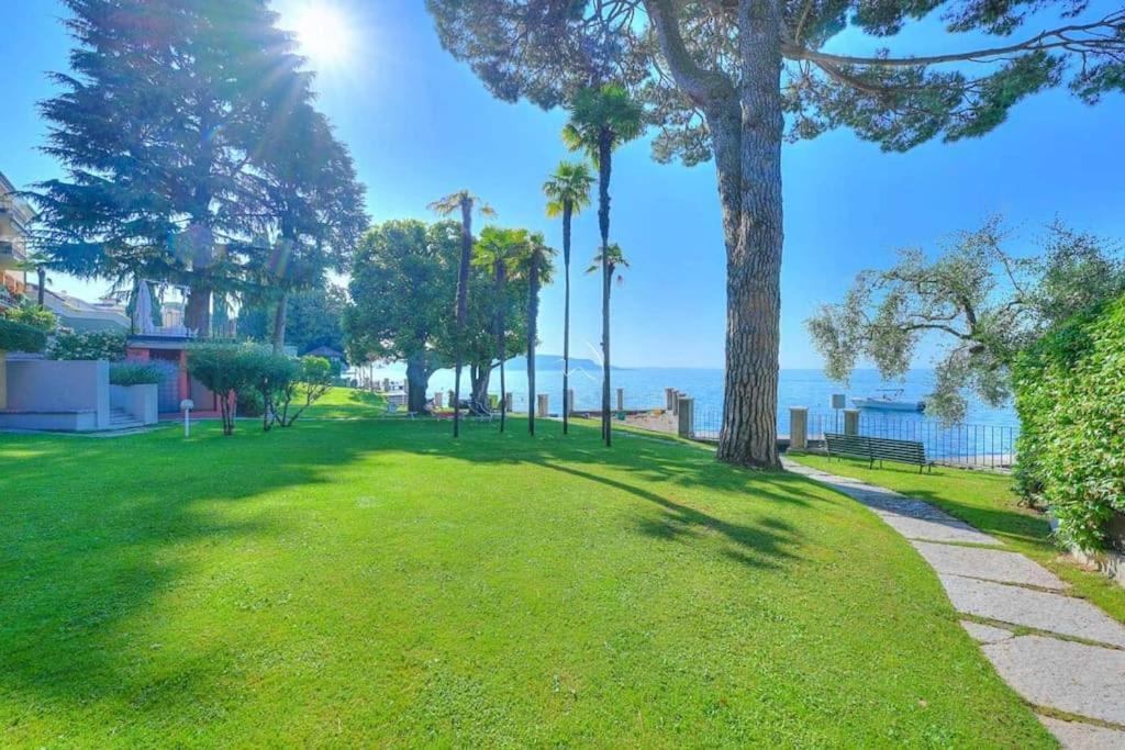 Appartamento 33 Rose Gardone Riviera Kültér fotó